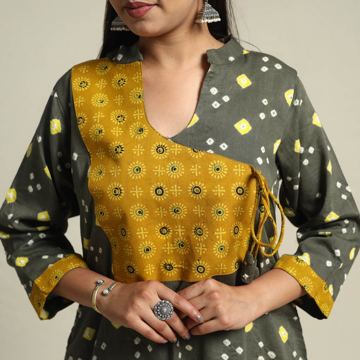 Tie-dye Cotton Patchwork A-Line Grey Bandhani Kurta for Women