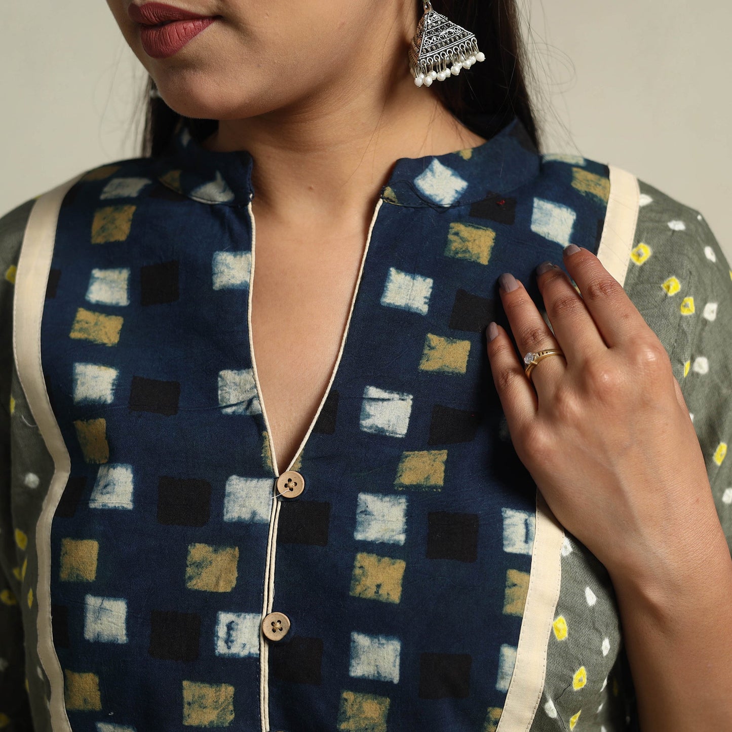 Grey Tie-dye Cotton Patchwork Straight Bandhani Kurta for Women