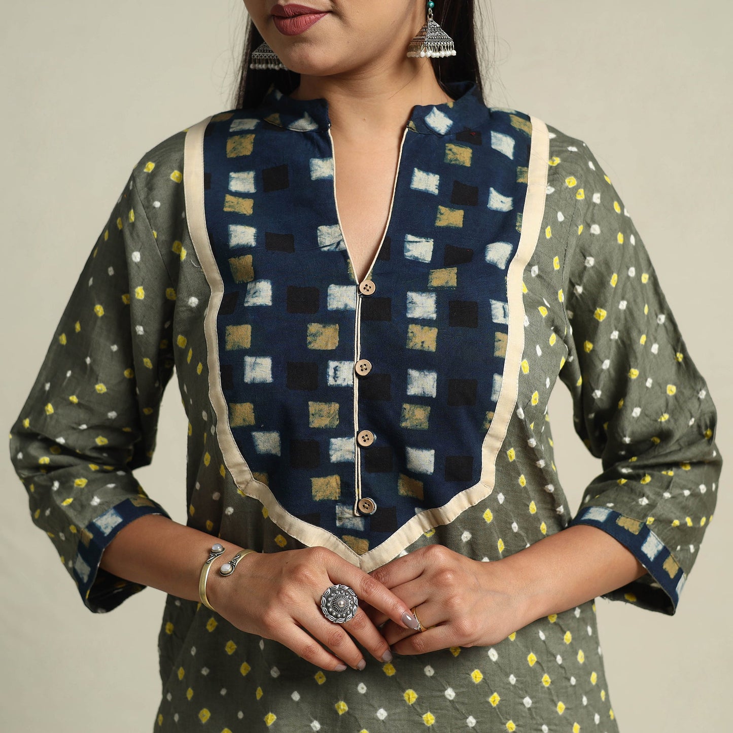 Grey Tie-dye Cotton Patchwork Straight Bandhani Kurta for Women