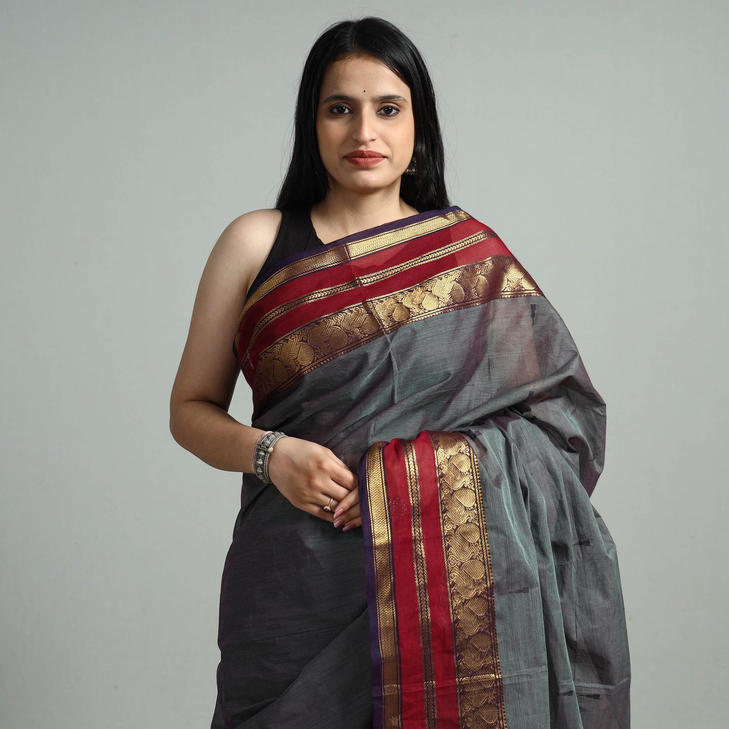 Traditional Kanchipuram Cotton Saree with Zari Border 