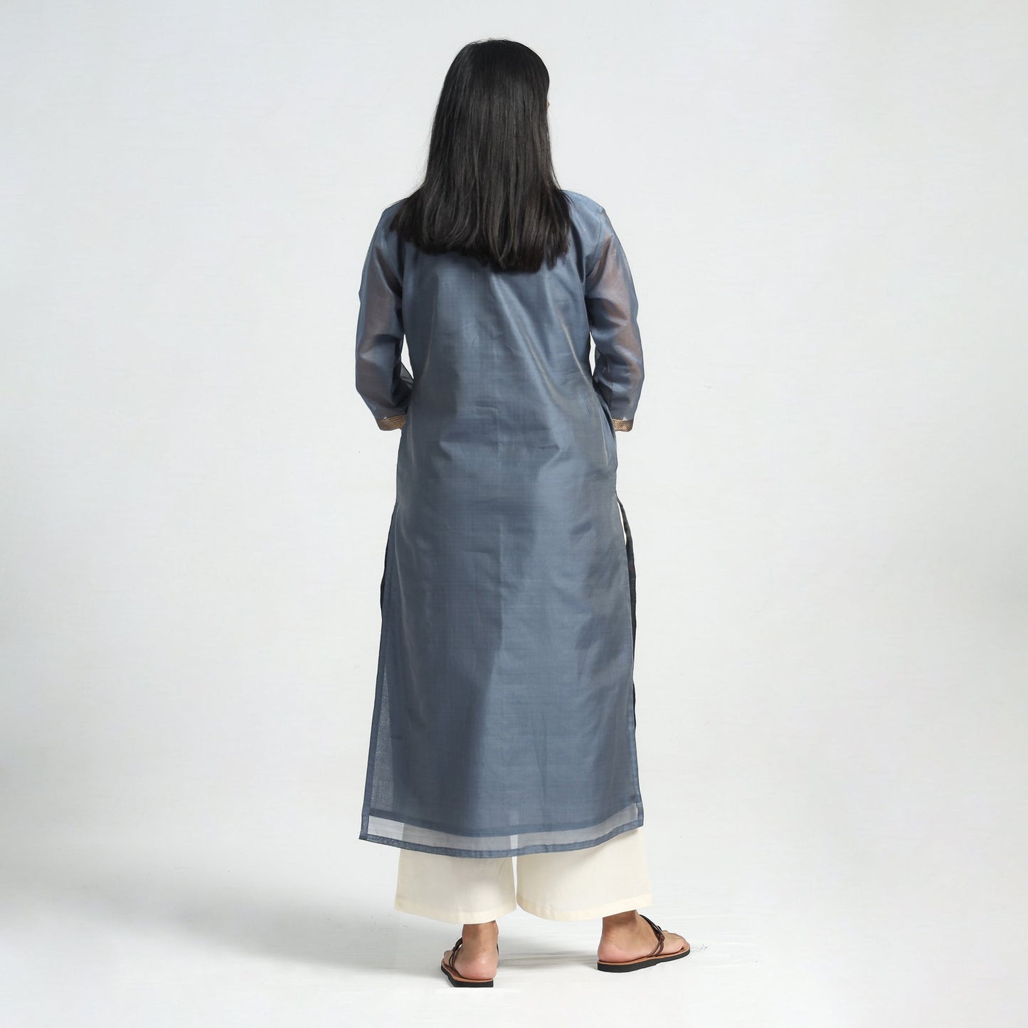Buy Traditional Maheshwari Handloom Silk Cotton Tissue Zari Work Kurta with Dupatta Set Online at iTokri.com