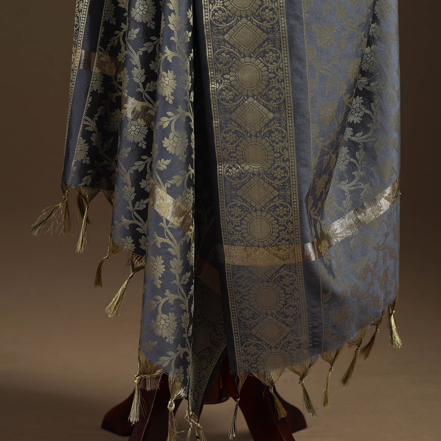 Zari work banarasi silk dupatta 17 - handcrafted
