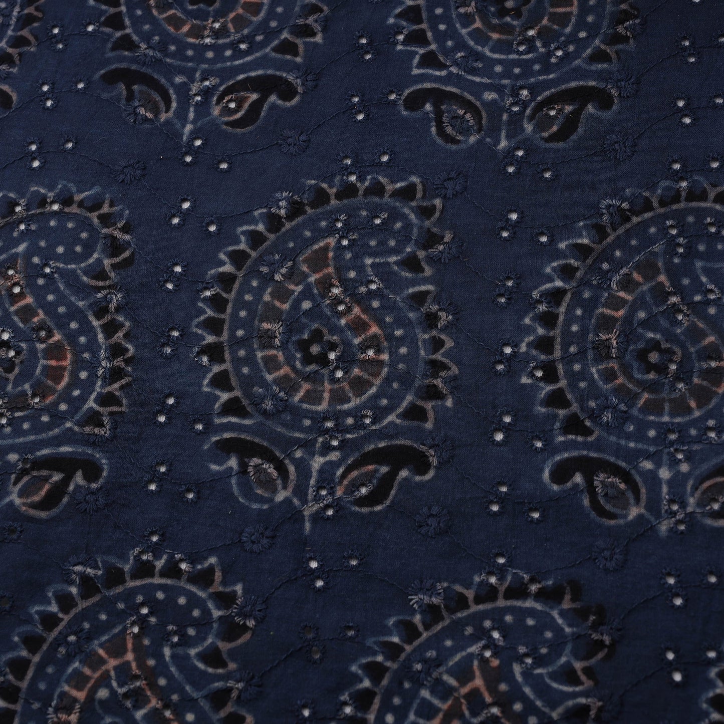 Hakoba natural dyed cotton fabric 07 - handcrafted