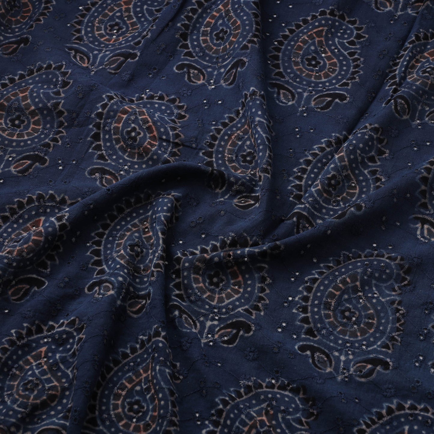 Hakoba natural dyed cotton fabric 07 - handcrafted