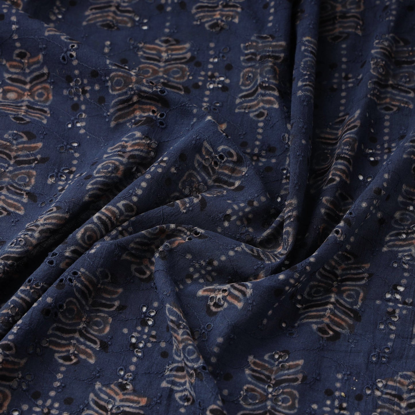 Hakoba natural dyed cotton fabric 26 - handcrafted