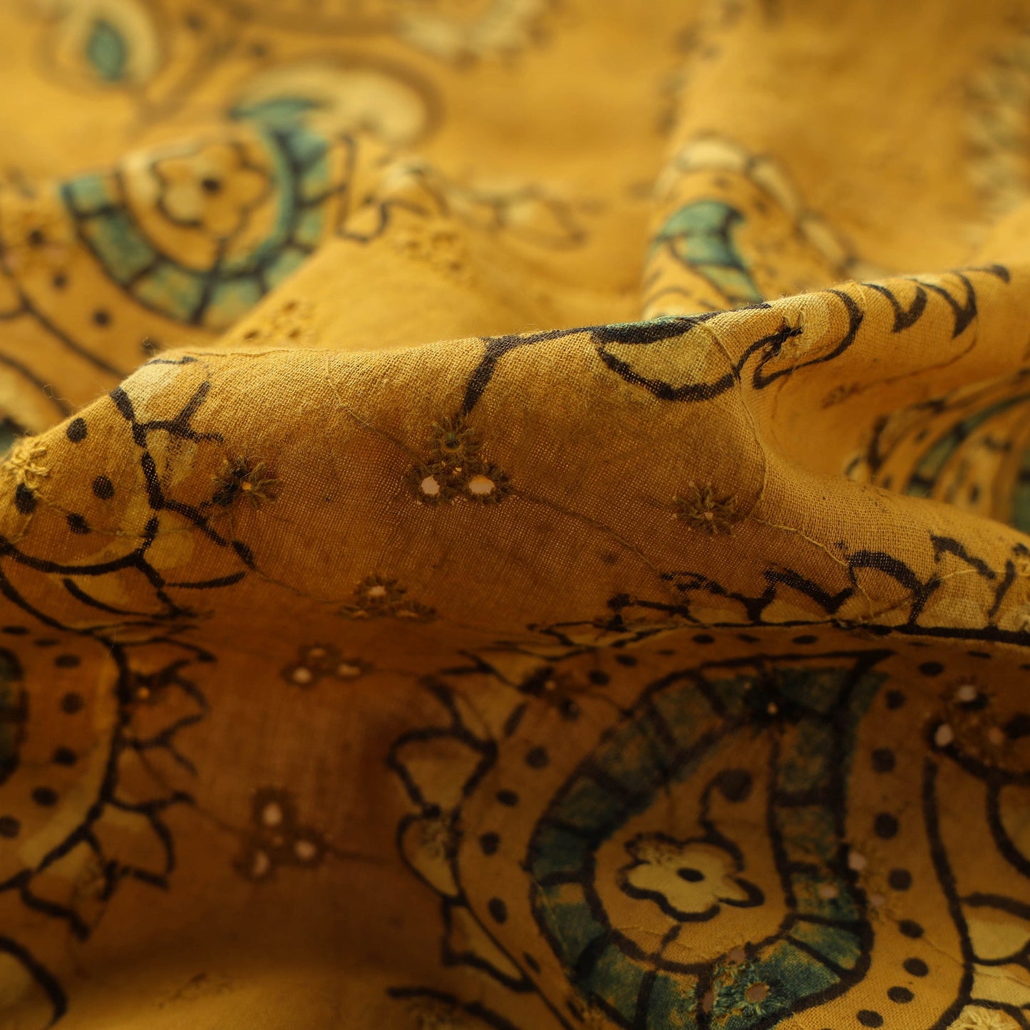 Hakoba natural dyed cotton fabric 36 - handcrafted