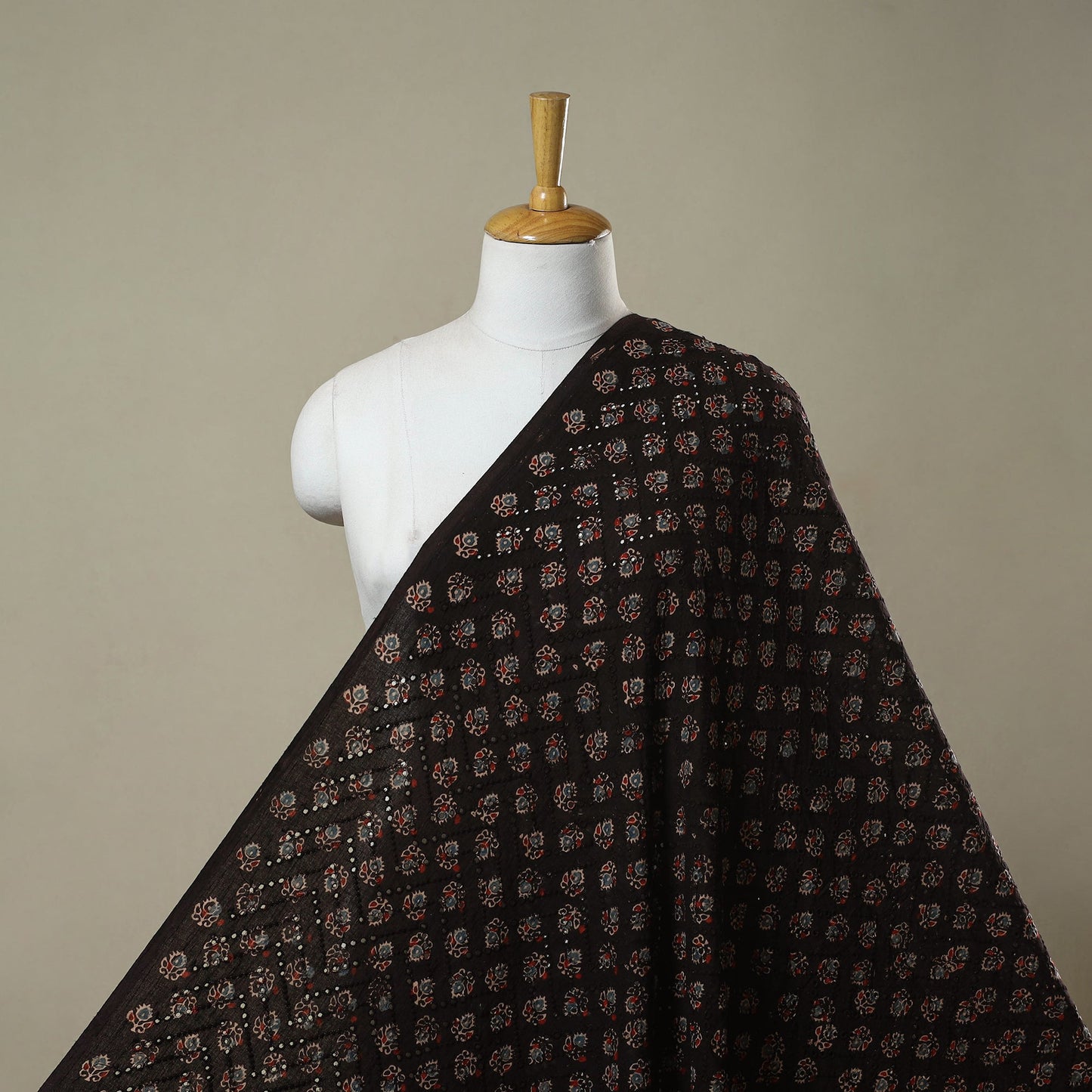 Hakoba natural dyed cotton hand fabric 03 - handcrafted