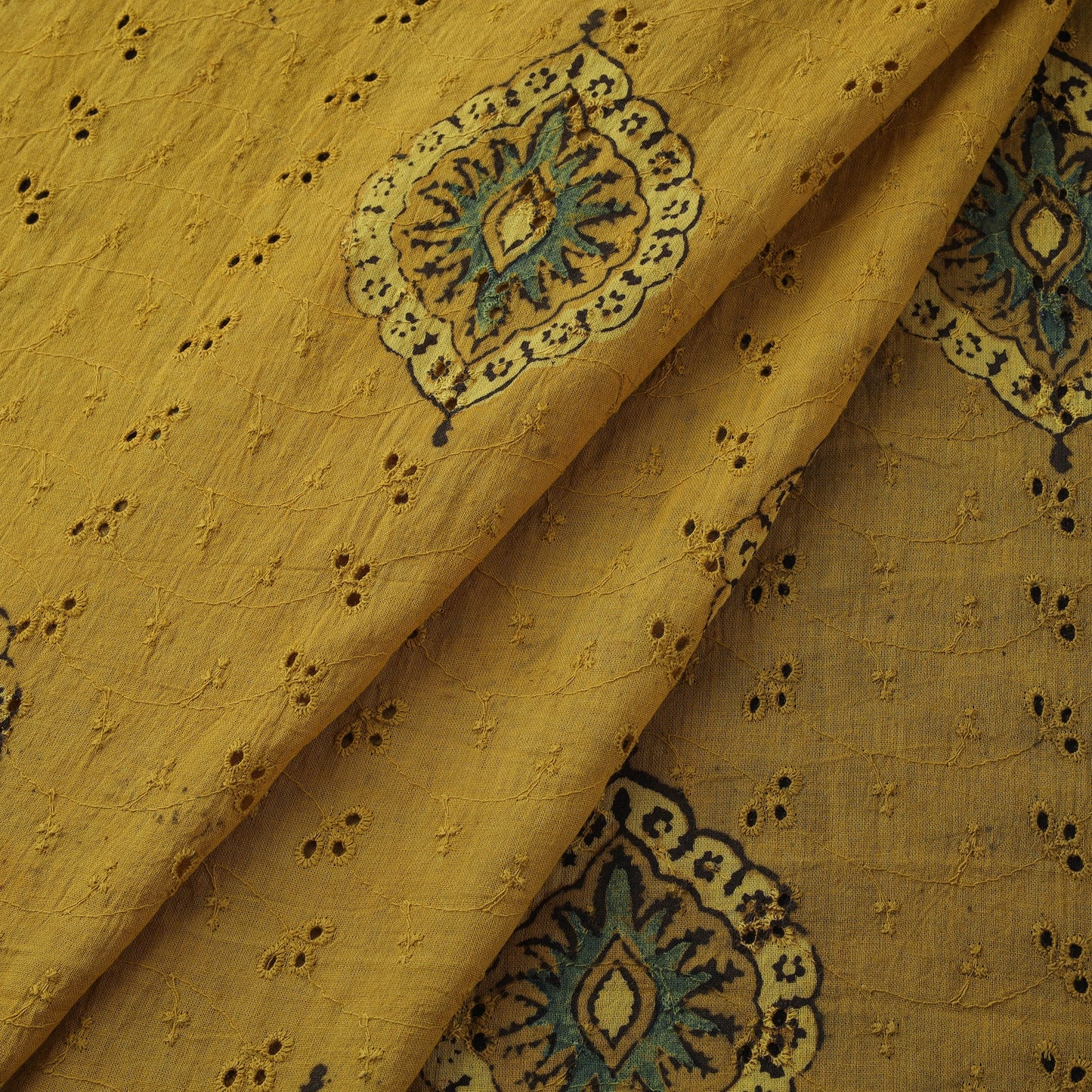 Hakoba natural dyed cotton hand fabric 31 - handcrafted