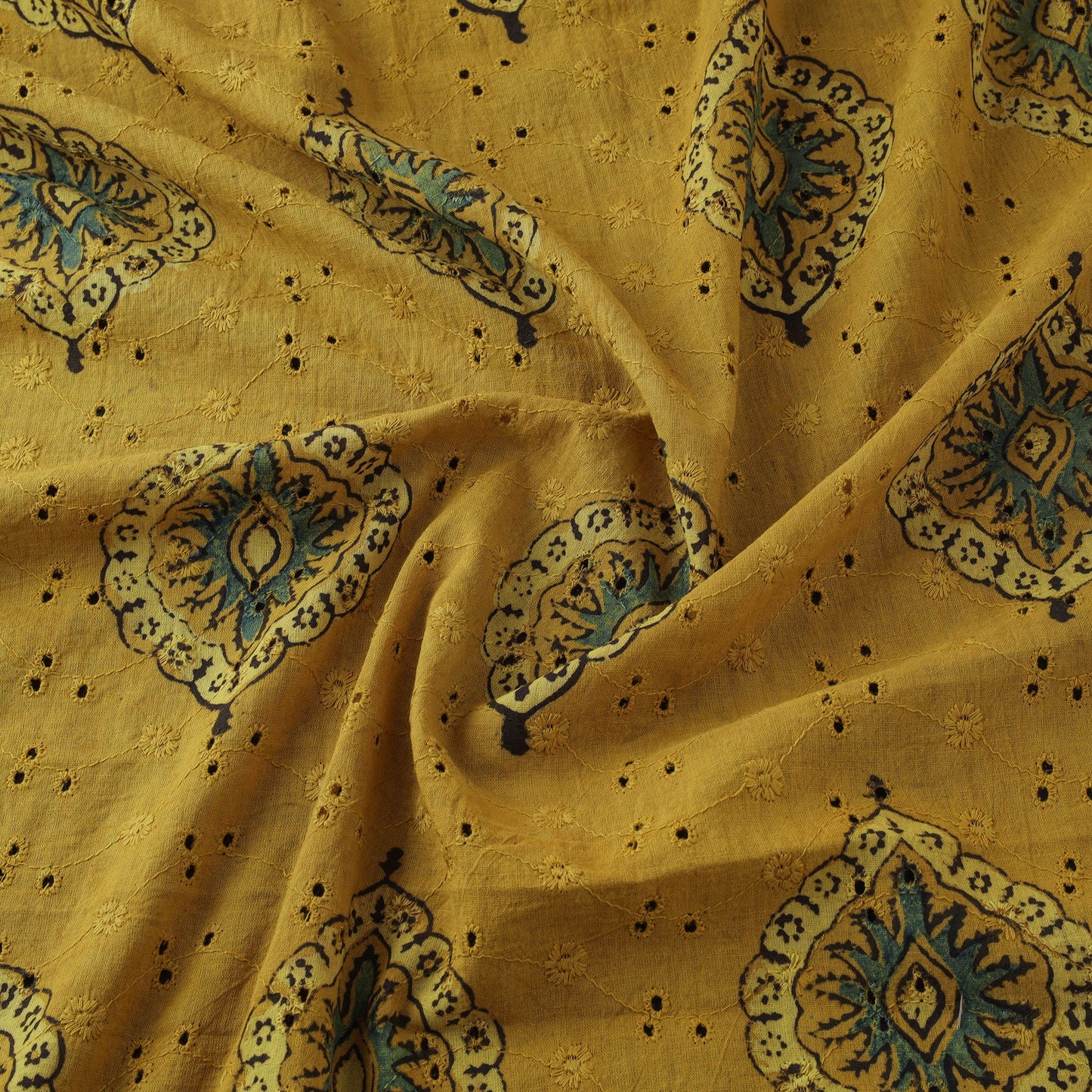 Hakoba natural dyed cotton hand fabric 35 - handcrafted