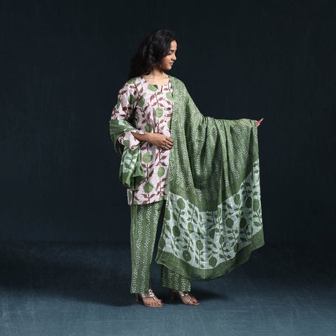 Hand batik cotton suit set with dupatta for women 06