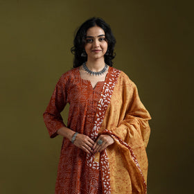 Hand block batik print cotton suit set with dupatta