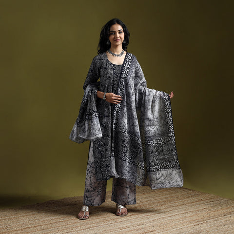 Hand block batik print cotton suit set with dupatta