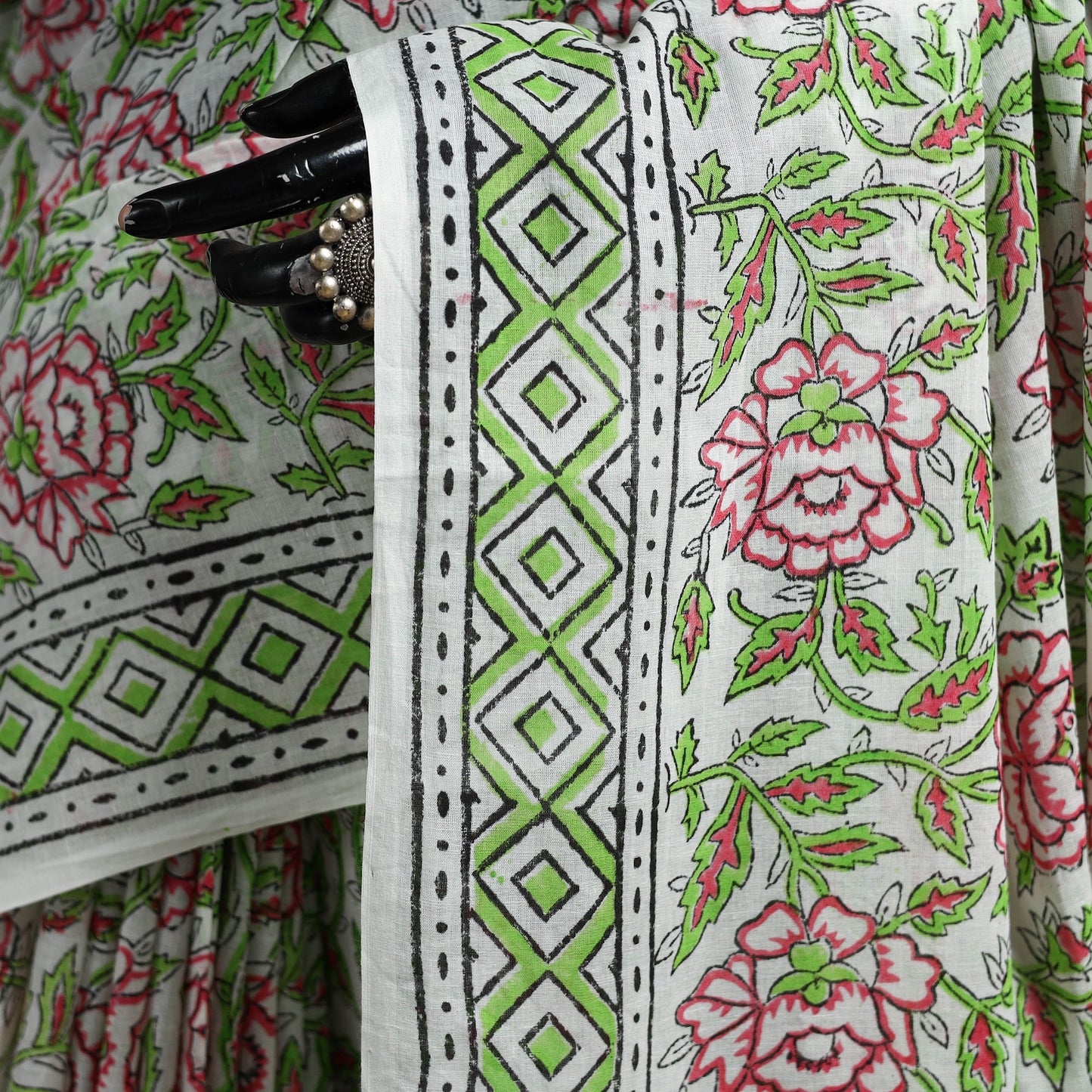 Hand block pure mul cotton sanganeri floral print saree 29