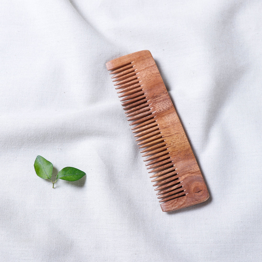  Handcarved Natural Neem Wood Comb (Small) Online in India 