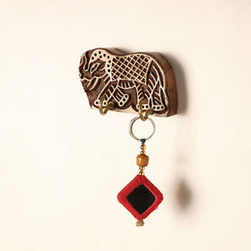  Hand Carved Sheesham Wood Block Key Hanger ( 2 pegs) Online in India l iTokri.com 