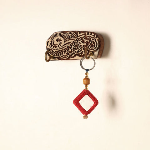  Hand Carved Sheesham Wood Block Key Hanger ( 2 pegs) Online in India l iTokri.com 
