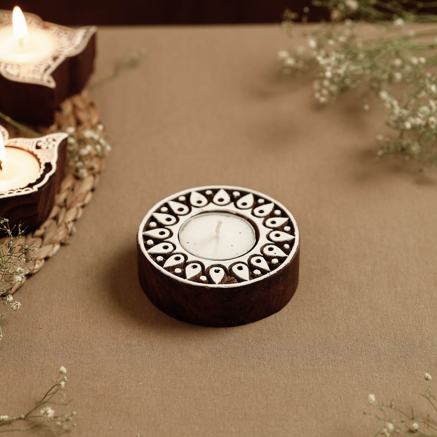  Hand Carved Sheesham Wood Block Tealight Candle Holder Online at iTokri.com 