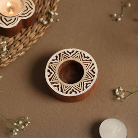  Hand Carved Sheesham Wood Block Tealight Candle Holder Online at iTokri.com 