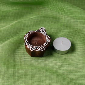  Hand Carved Sheesham Wood Block Tealight Candle Holder Online at iTokri.com 