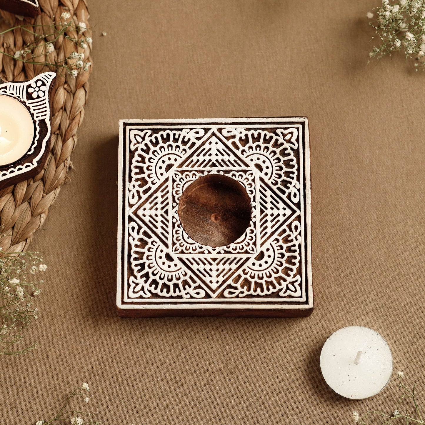  Hand Carved Sheesham Wood Block Tealight Candle Holder Online at iTokri.com 