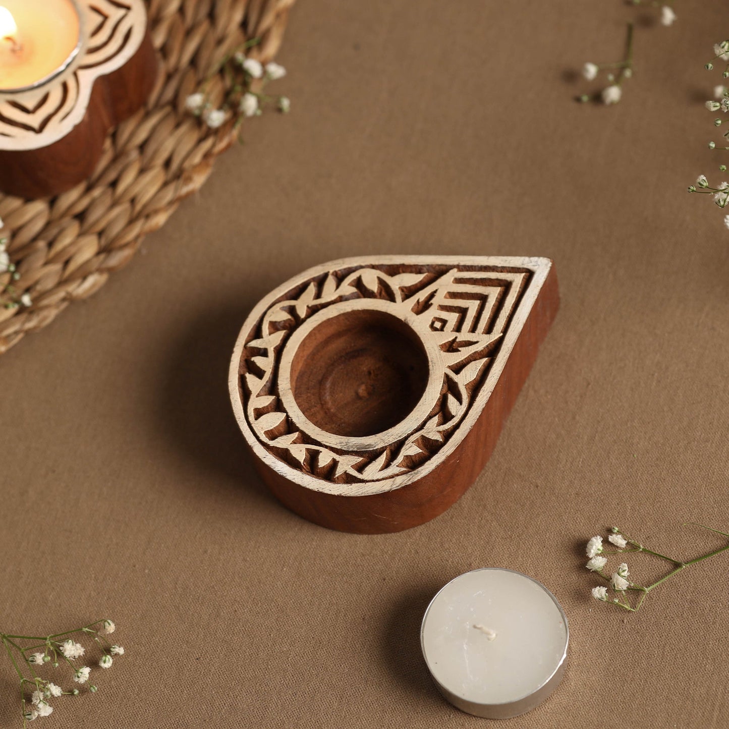  Hand Carved Sheesham Wood Block Tealight Candle Holder Online at iTokri.com 