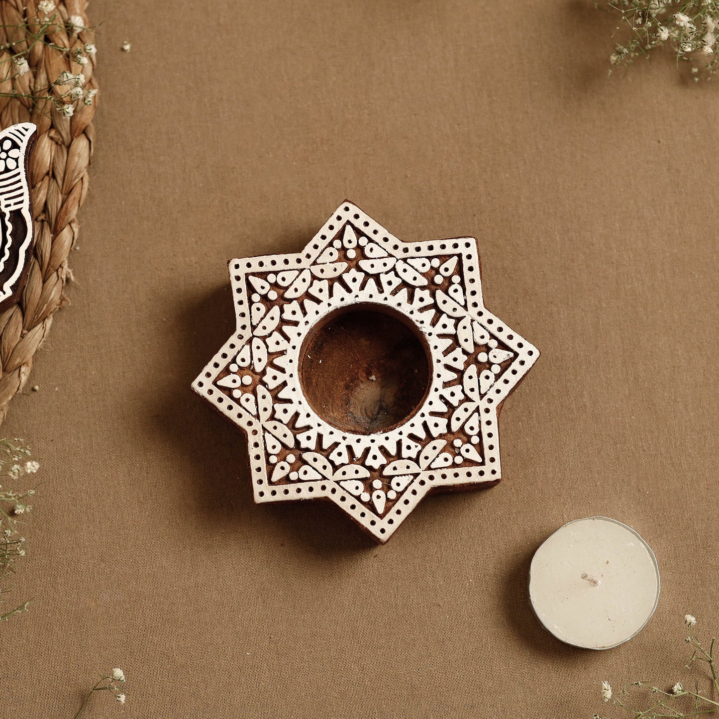  Hand Carved Sheesham Wood Block Tealight Candle Holder Online at iTokri.com 