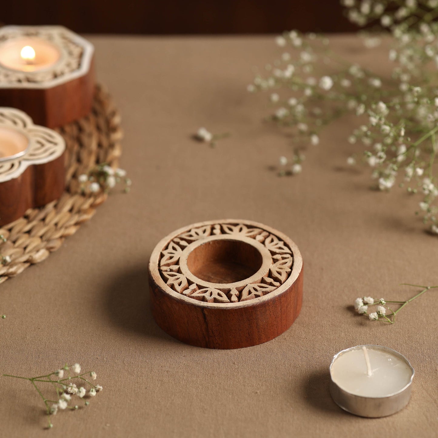  Hand Carved Sheesham Wood Block Tealight Candle Holder Online at iTokri.com 