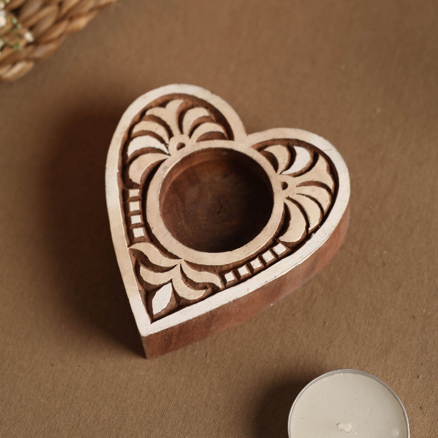 Hand Carved Sheesham Wood Block Tealight Candle Holder Online in India l iTokri.com 