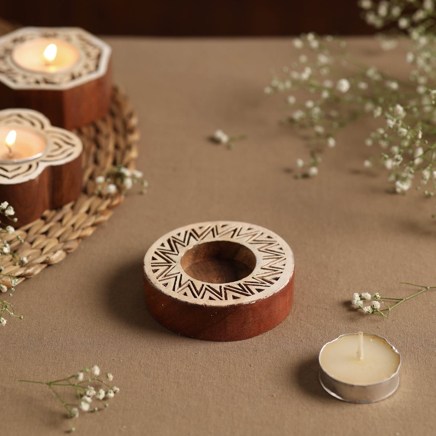  Hand Carved Sheesham Wood Block Tealight Candle Holder Online at iTokri.com 