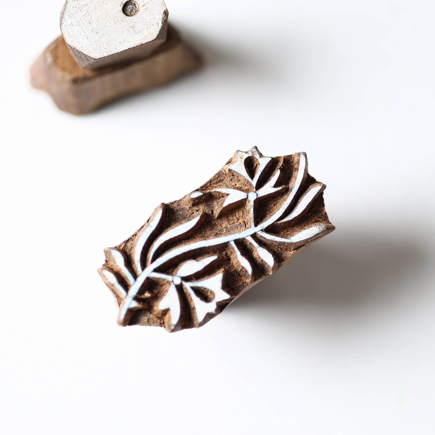  Hand-carved Teak Wood Block by Gangadhar Online in India l iTokri.com 