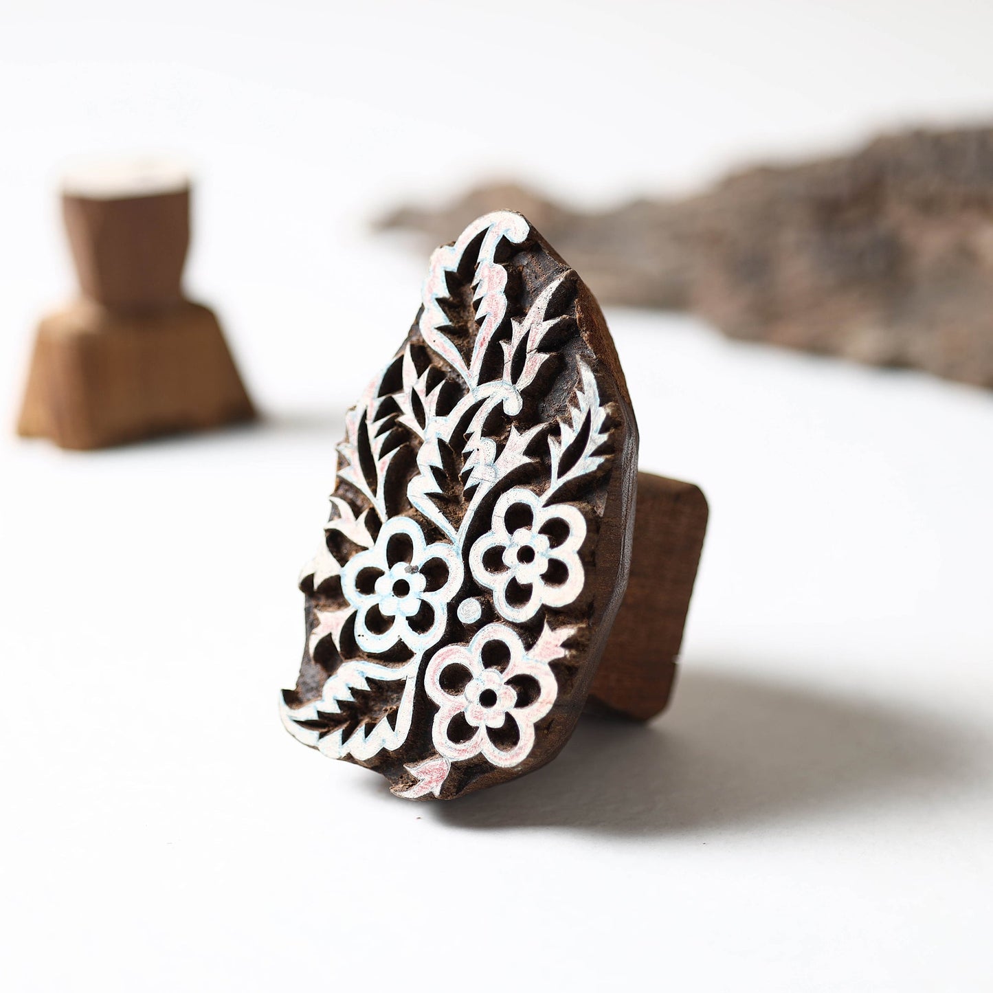  Hand-carved Teak Wood Block by Gangadhar Online in India l iTokri.com 