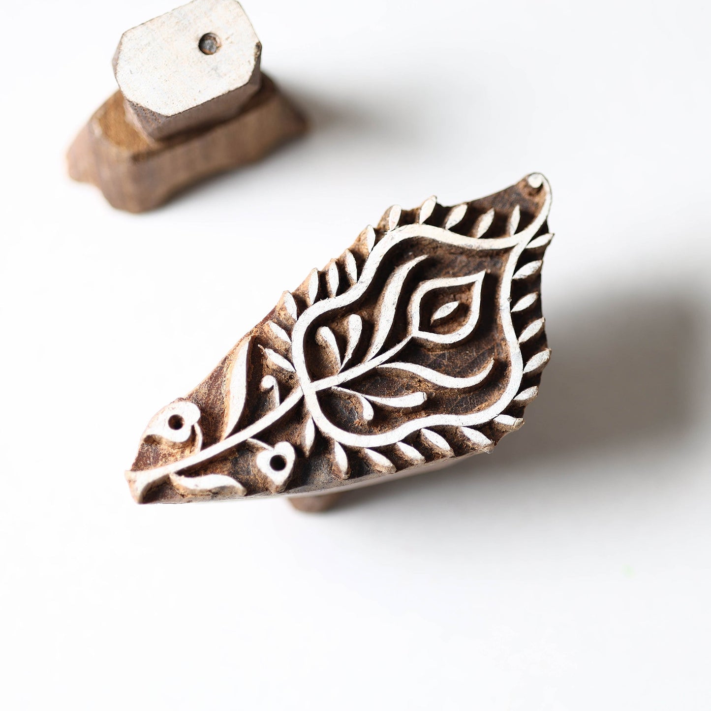  Hand-carved Teak Wood Block by Gangadhar Online in India l iTokri.com 