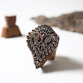  Hand-carved Teak Wood Block by Gangadhar Online in India l iTokri.com 