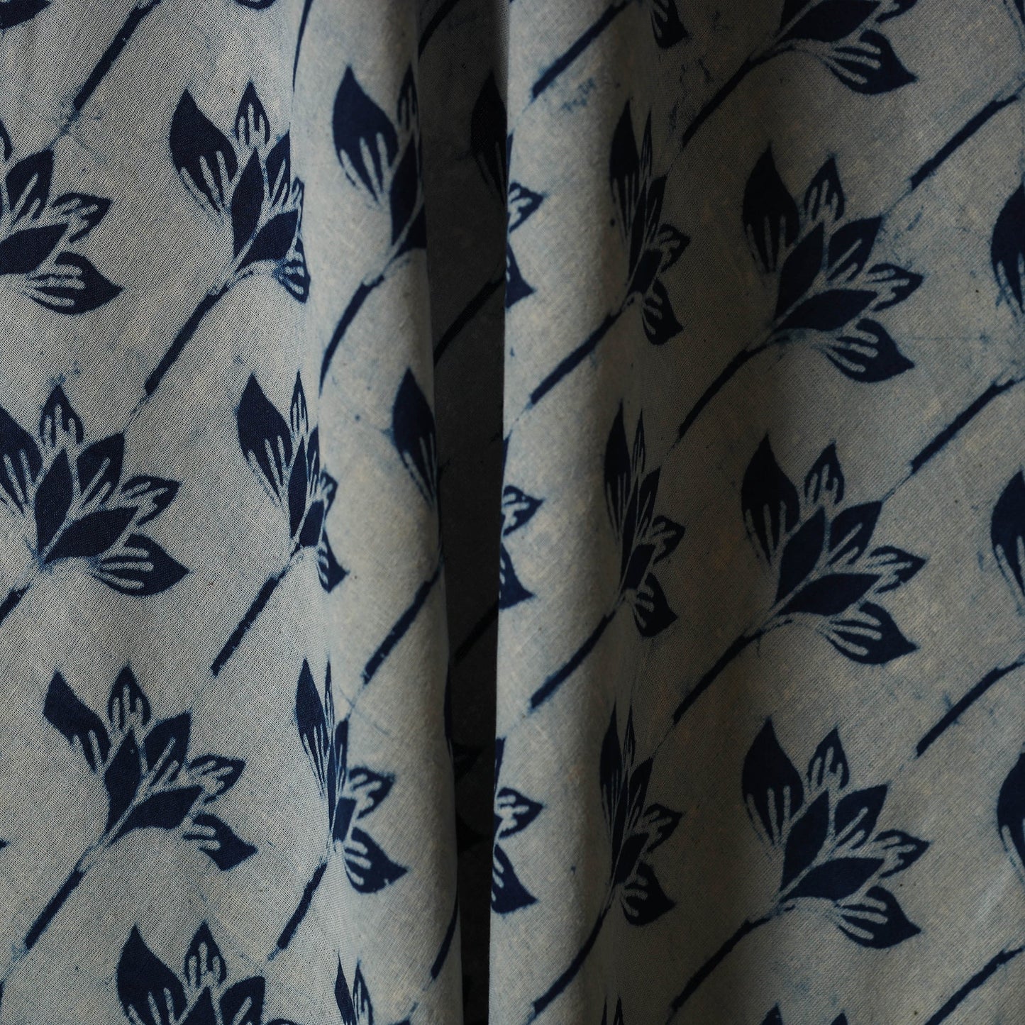 Hand cotton indigo bagru fabric 04 - handcrafted
