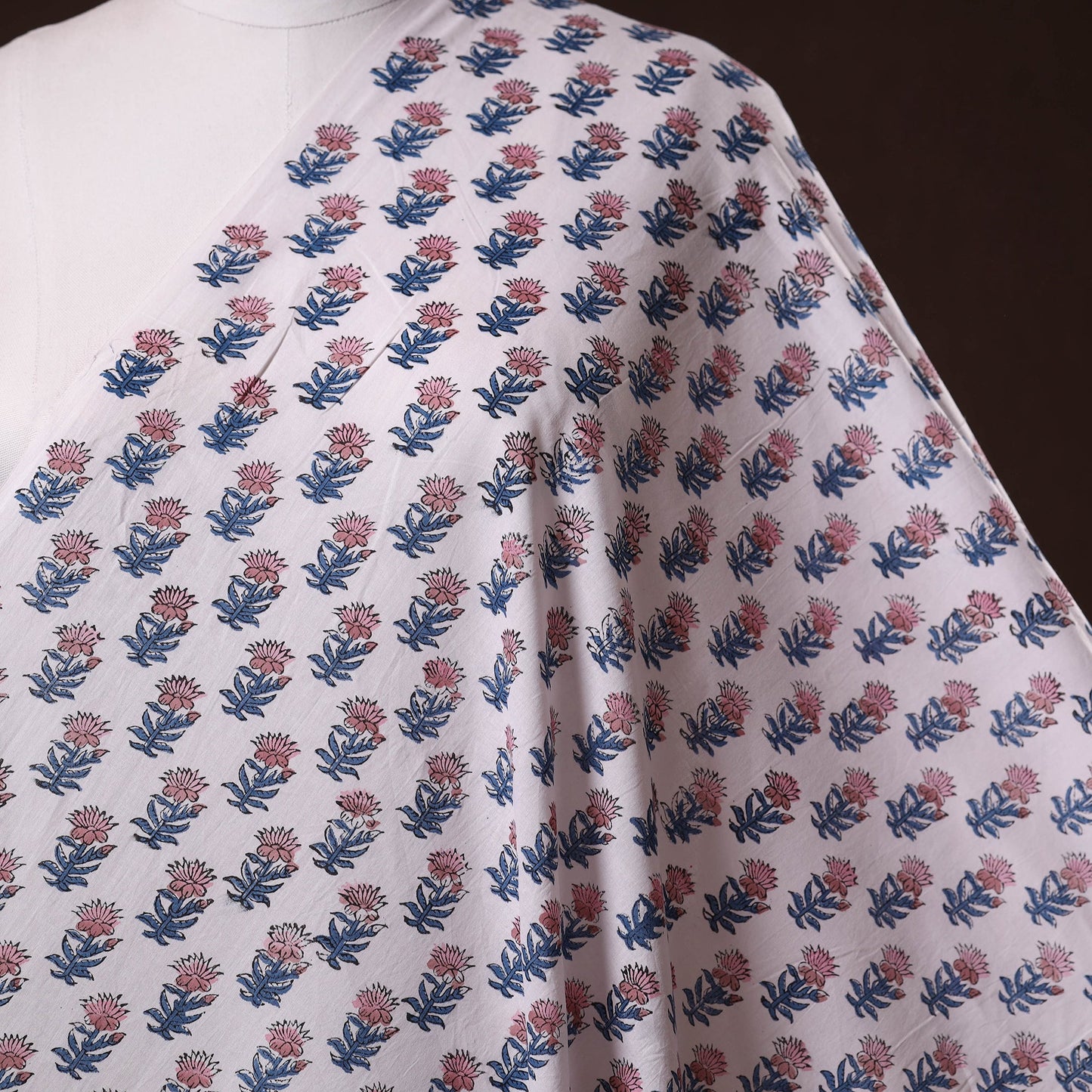 Hand cotton sanganeri fabric 40 - handcrafted