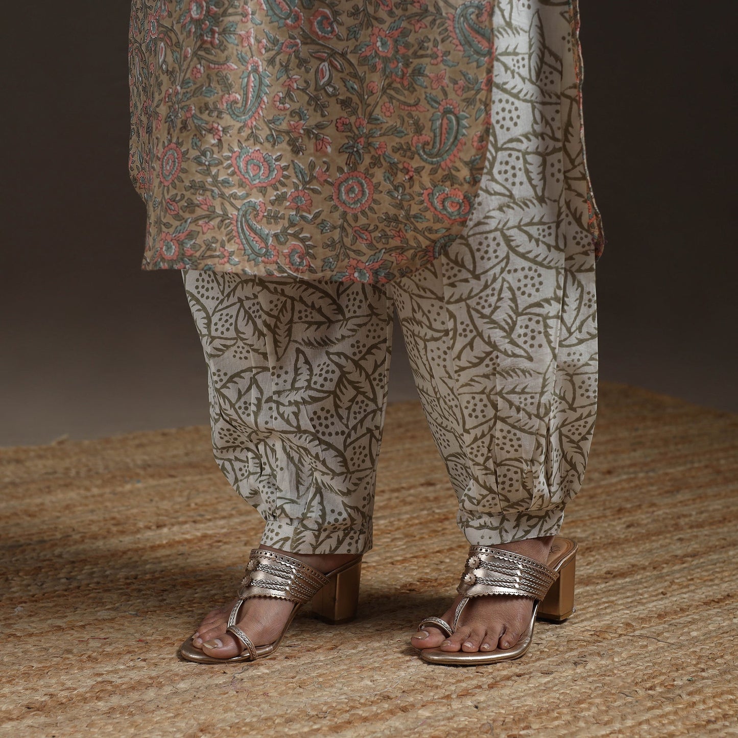 Hand cotton sanganeri suit set with dupatta for women 17