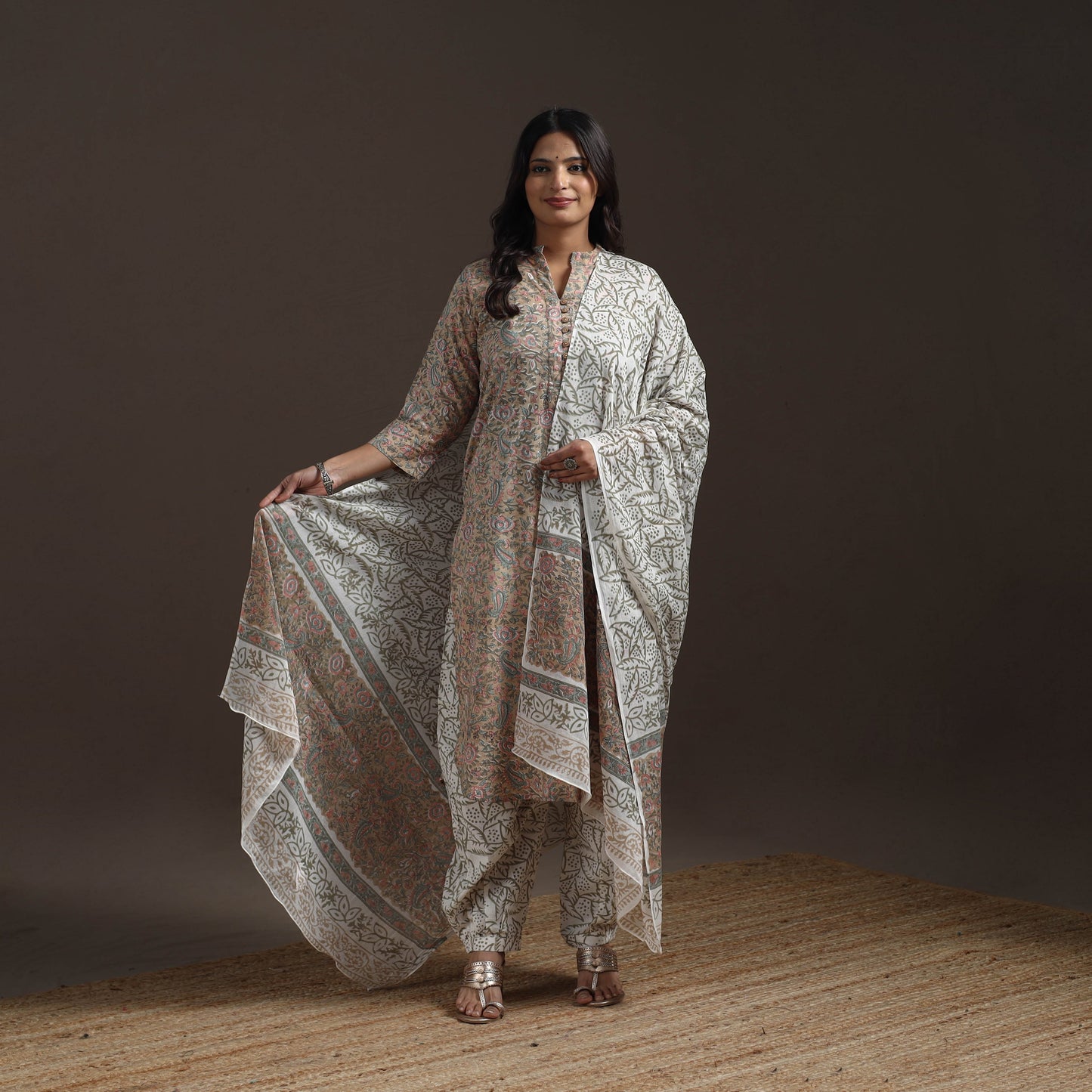 Hand cotton sanganeri suit set with dupatta for women 17