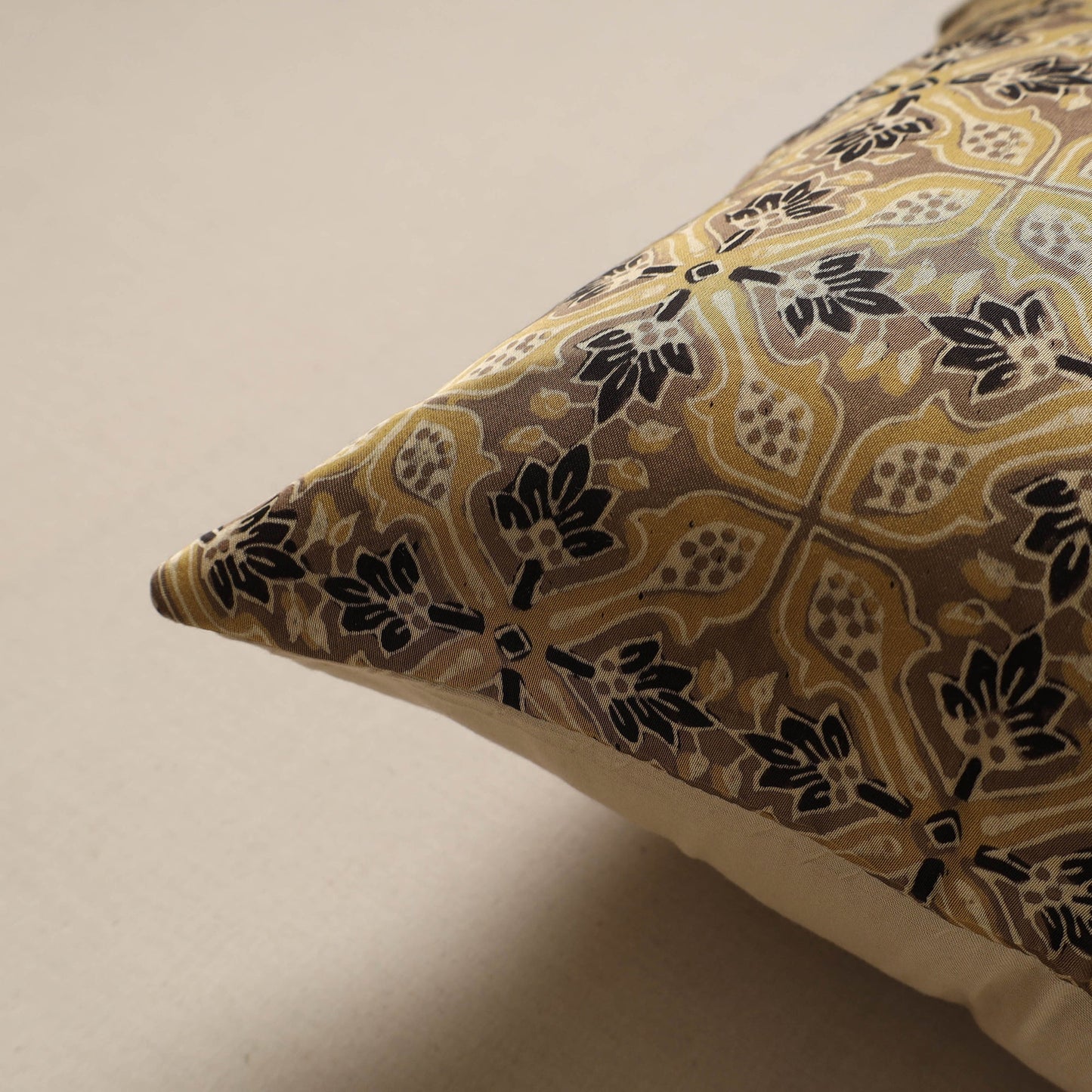 Hand cushion cover 134 - handcrafted