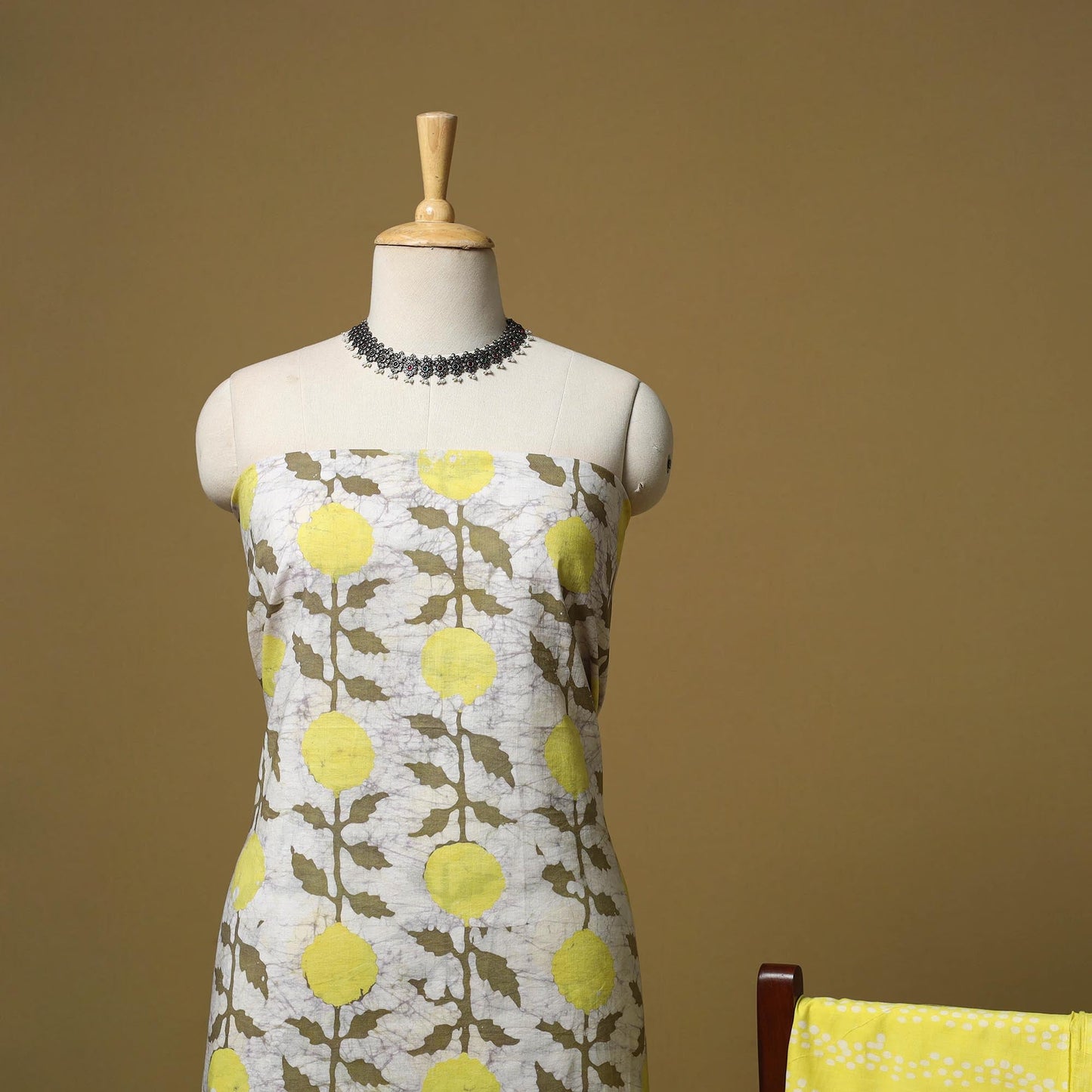 Hand kutch batik cotton 3pc unstitched dress material 01