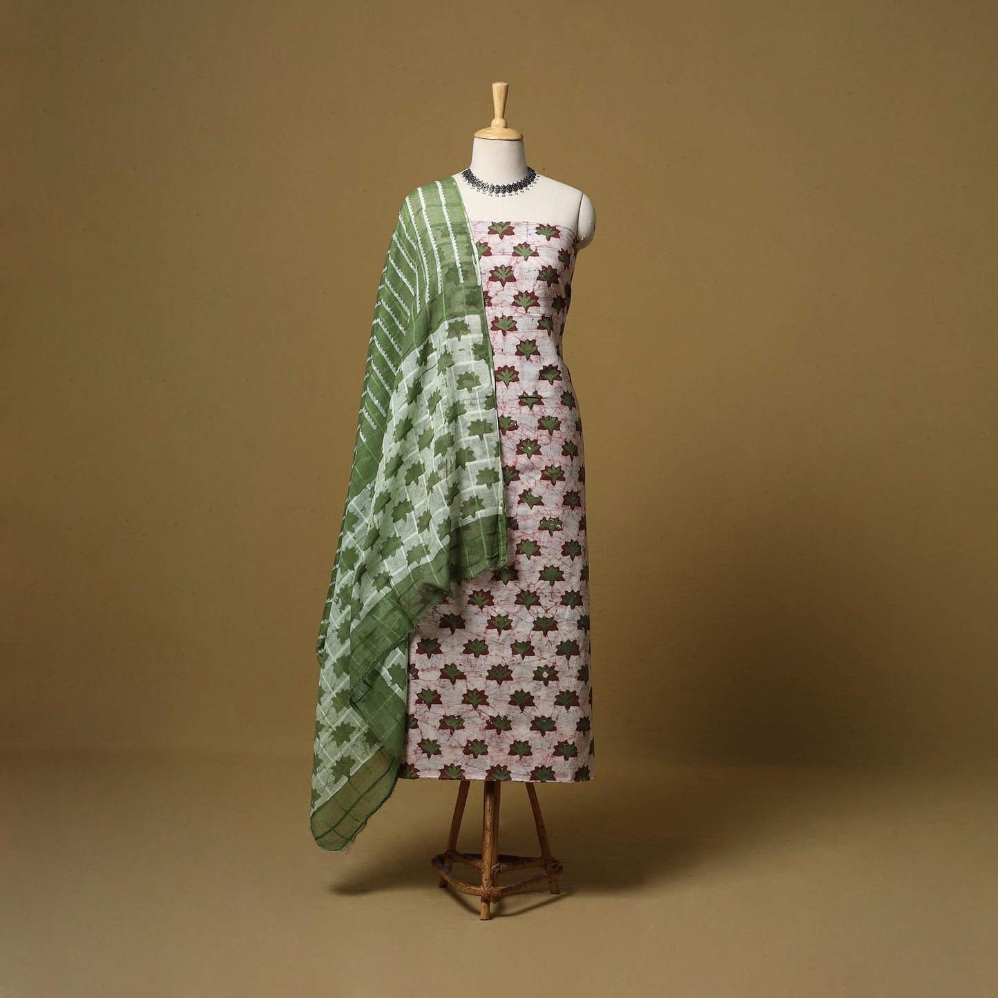 Hand kutch batik cotton 3pc unstitched dress material 08