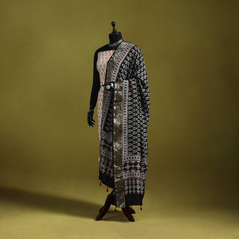 Hand natural dyed dola silk zari border dupatta