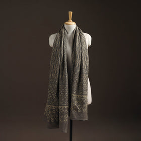 Hand natural dyed handwoven acrylic wool shawl 01