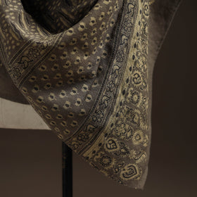 Hand natural dyed handwoven acrylic wool shawl 01