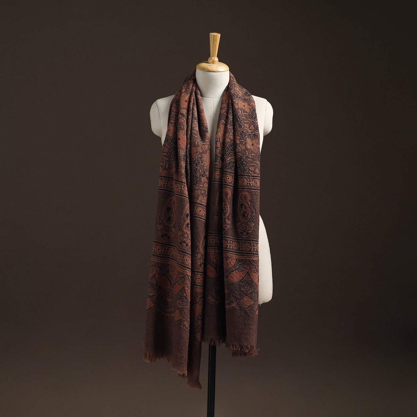 Hand natural dyed handwoven acrylic wool shawl 02