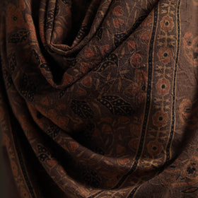 Hand natural dyed handwoven acrylic wool shawl 02