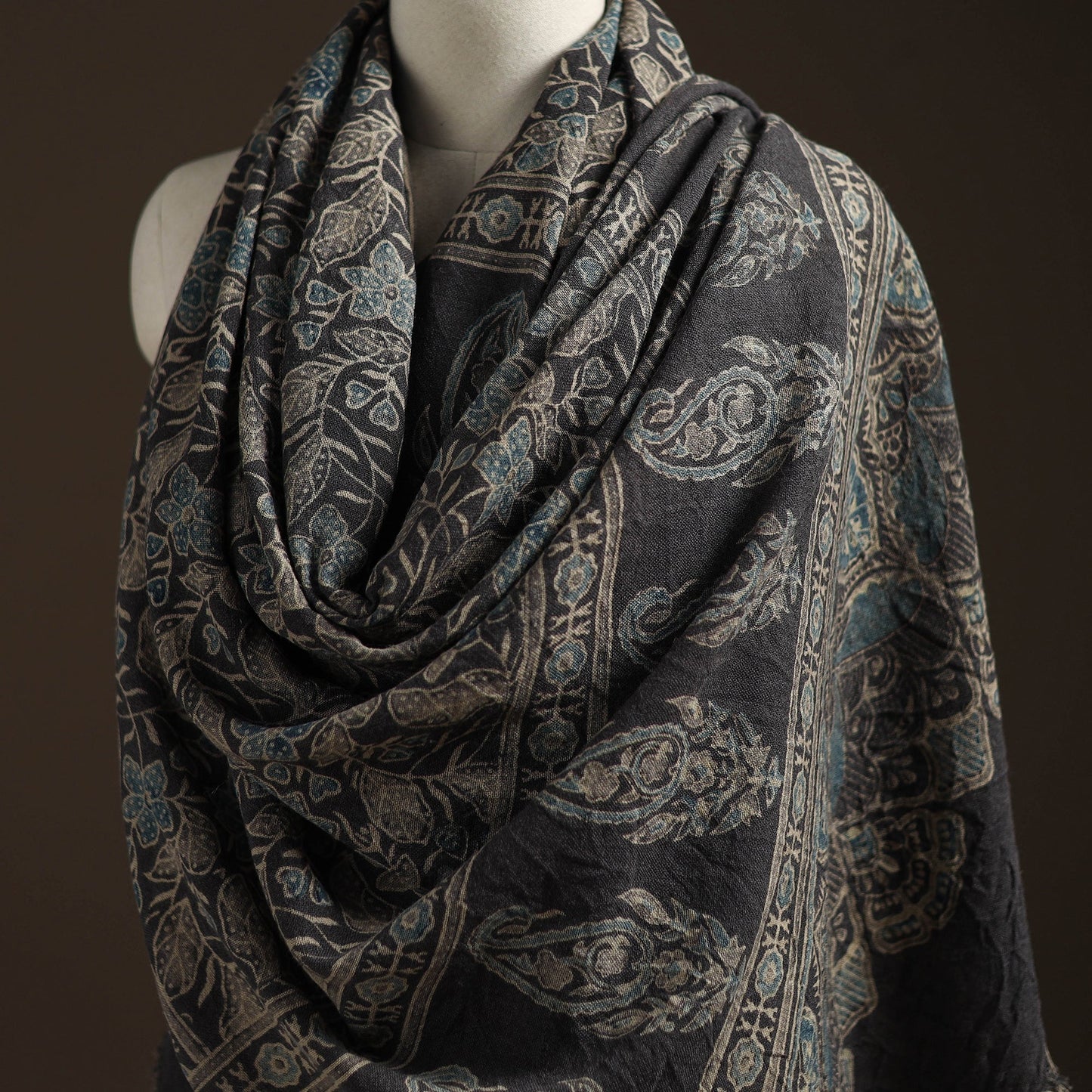 Hand natural dyed handwoven acrylic wool shawl 03