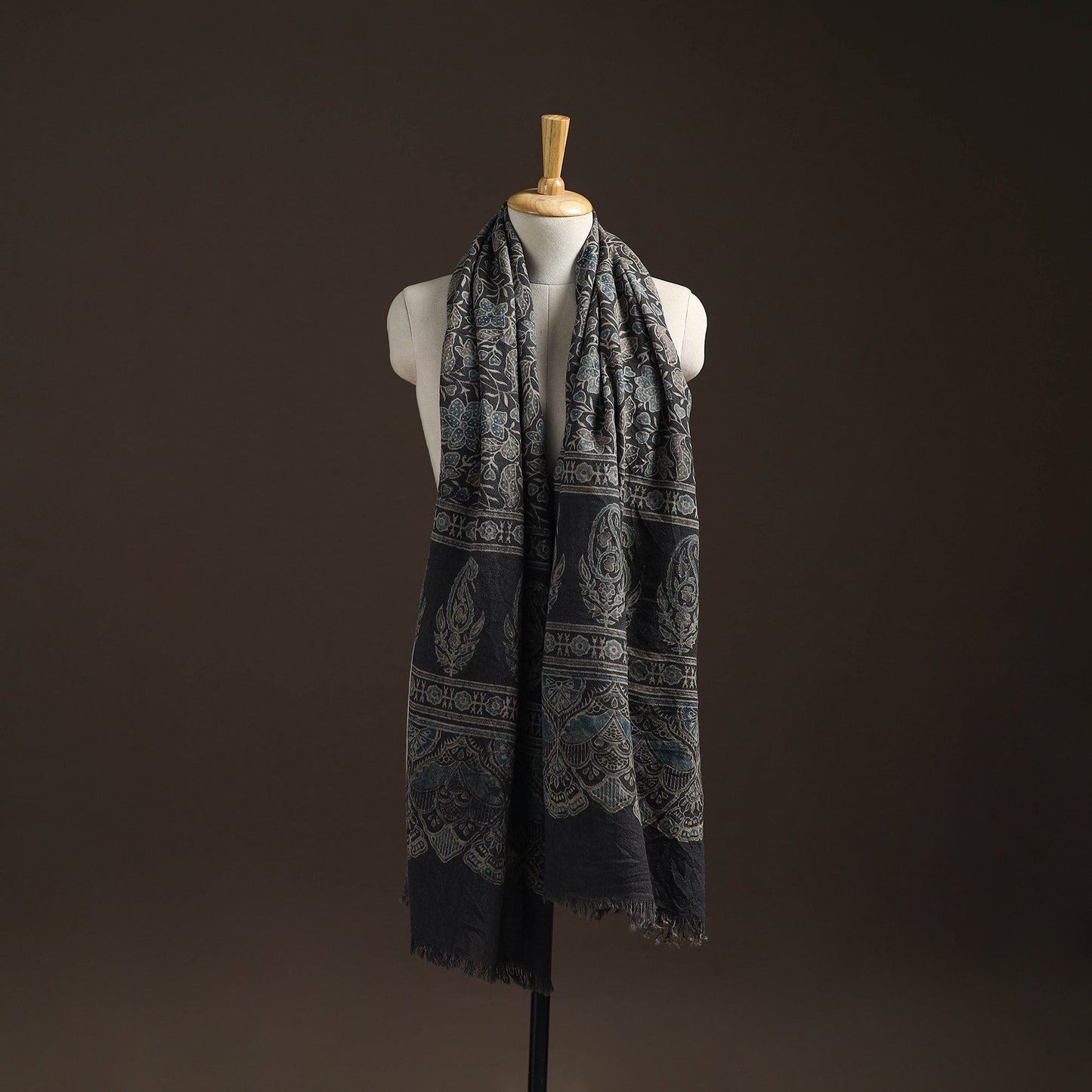 Hand natural dyed handwoven acrylic wool shawl 03