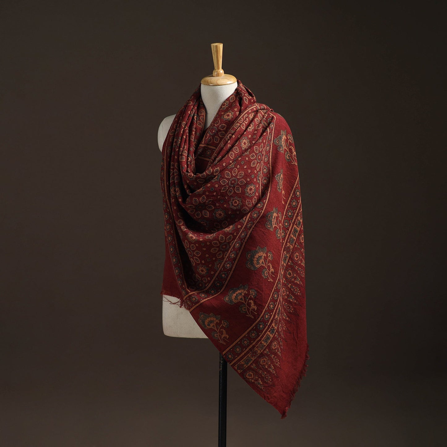 Hand natural dyed handwoven acrylic wool shawl 04