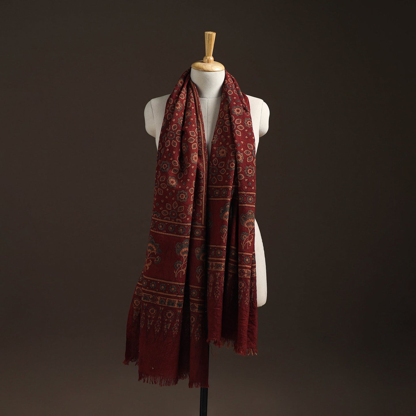 Hand natural dyed handwoven acrylic wool shawl 04