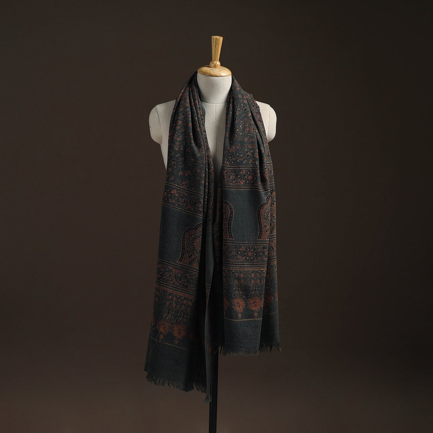 Hand natural dyed handwoven acrylic wool shawl 05